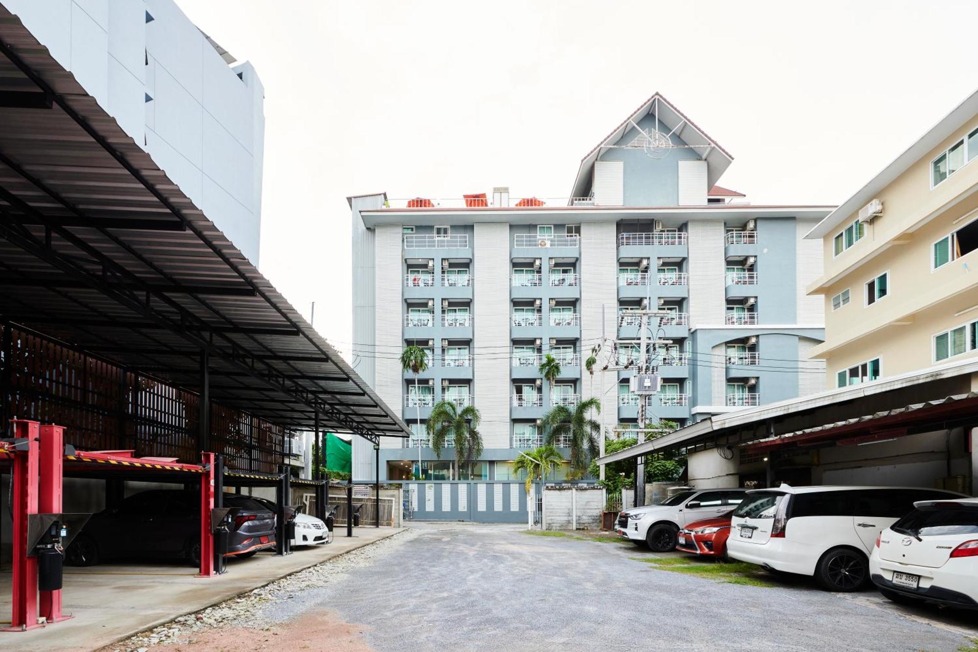 Adelphi Pattaya Hotel Exterior foto