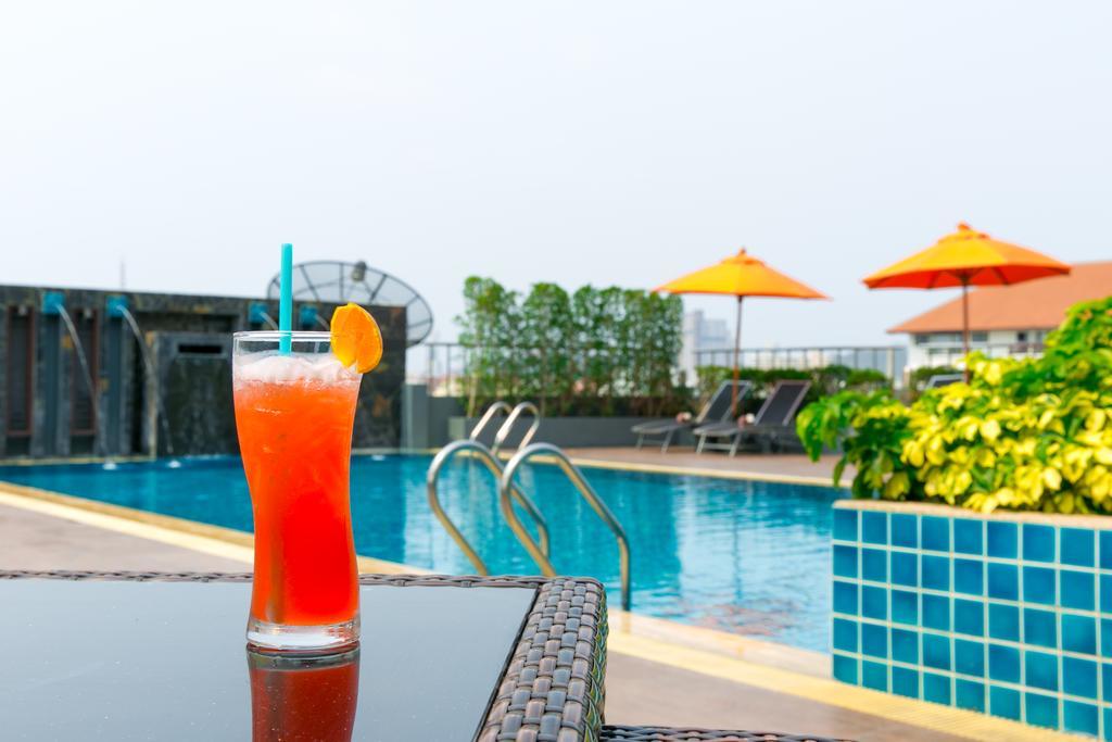 Adelphi Pattaya Hotel Exterior foto